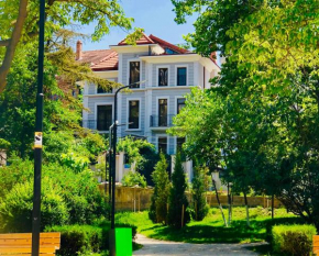 Villa Garden